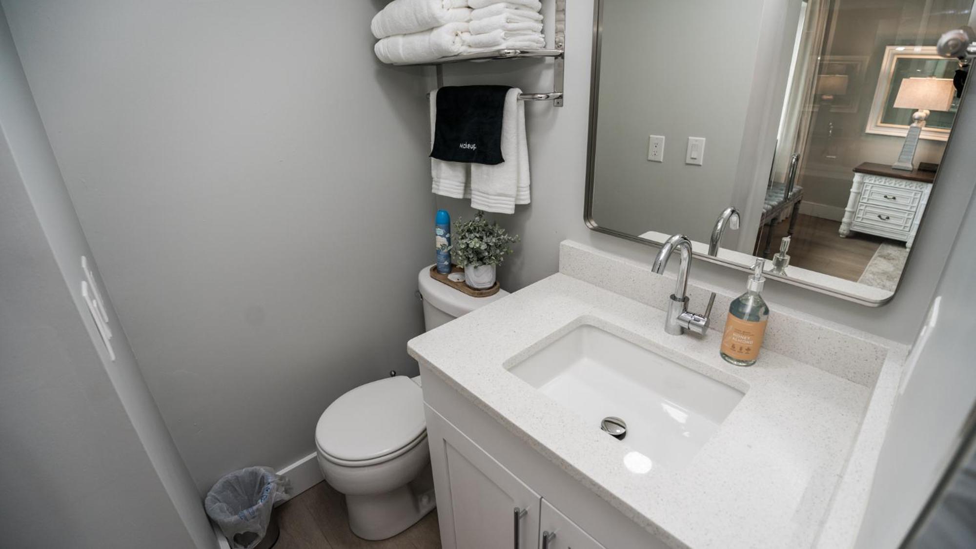 New Rental - 3Br 3Ba Corner Beachfront - 2024 Remodel - 3 Pools, Tiki Hut, Gym, Tennis 巴拿马城 外观 照片