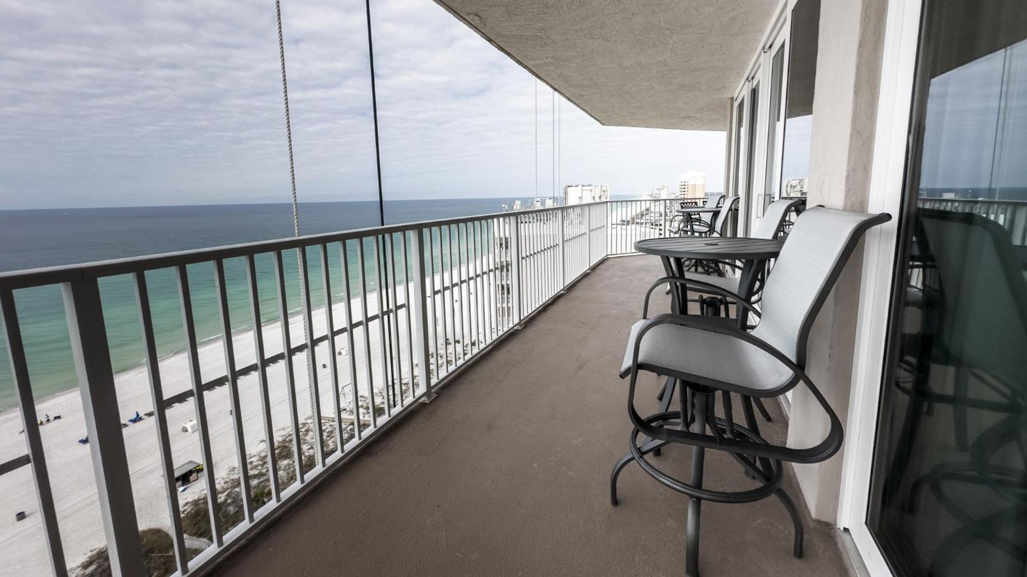 New Rental - 3Br 3Ba Corner Beachfront - 2024 Remodel - 3 Pools, Tiki Hut, Gym, Tennis 巴拿马城 外观 照片