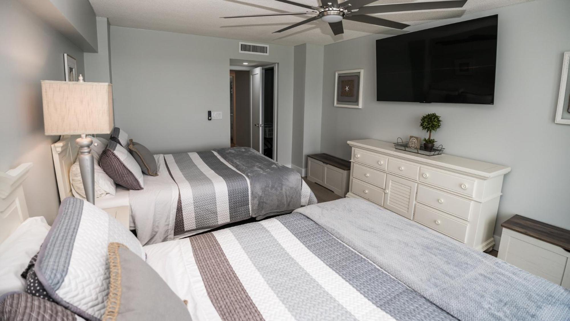 New Rental - 3Br 3Ba Corner Beachfront - 2024 Remodel - 3 Pools, Tiki Hut, Gym, Tennis 巴拿马城 外观 照片