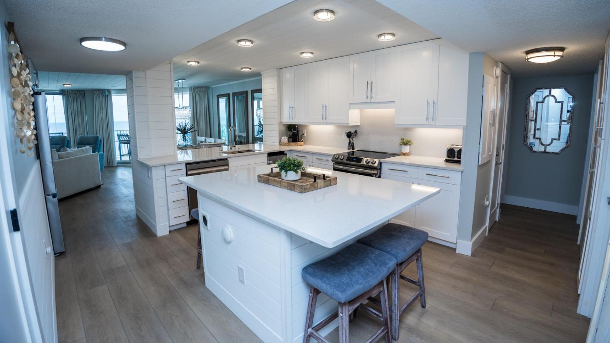 New Rental - 3Br 3Ba Corner Beachfront - 2024 Remodel - 3 Pools, Tiki Hut, Gym, Tennis 巴拿马城 外观 照片